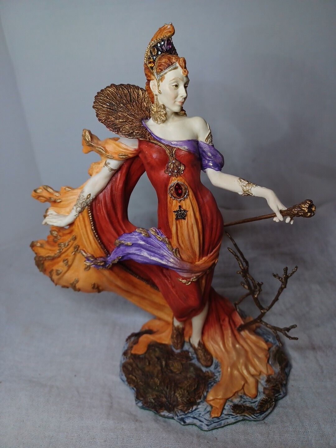 Enchantica Quillion 1998 (Autumn Witch) - Signed and numbered #0171 of 2950.