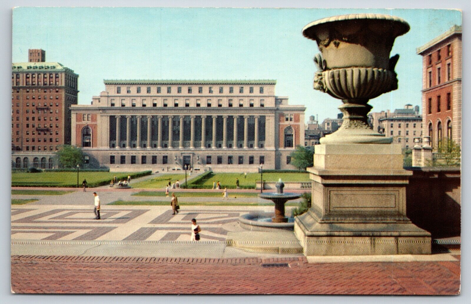 Postcard Butler Library, Columbia University, New York City J4