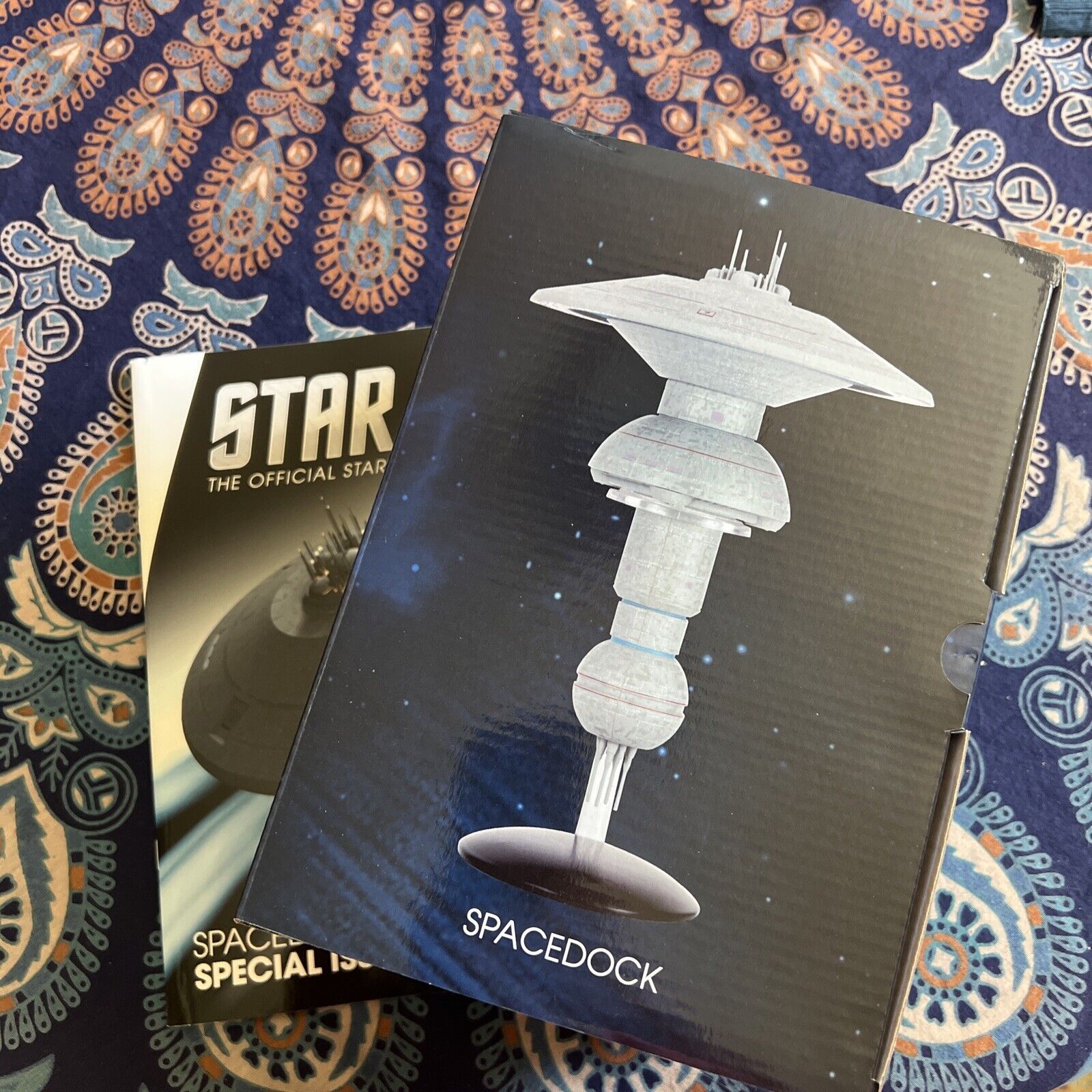 Eaglemoss Star Trek Spacedock, special edition, with magazine