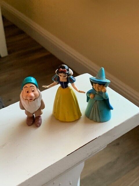 Vintage 1992_93 Disney 3 Toys Snow White, Dopey and Merryweather
