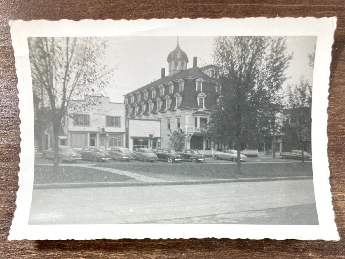 Vintage 1952 GRAND FALLS HOTEL Photo New Brunswick CANADA Vintage Car Ford Chevy