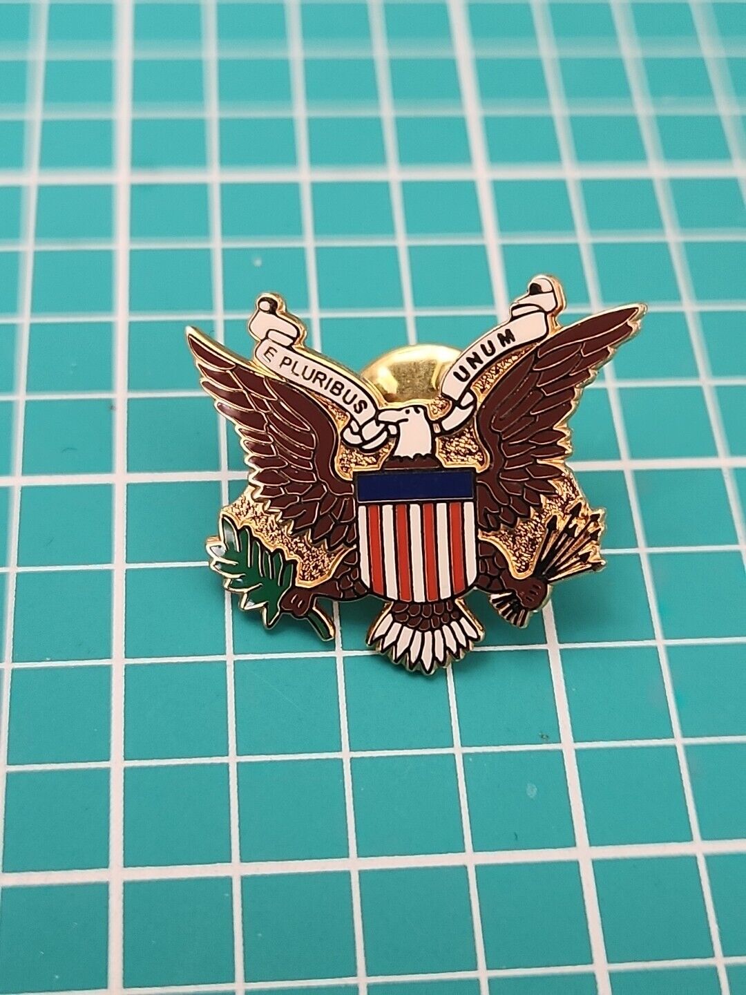Vtg United States Federal Government Eagle Gold Tone Lapel Pin Hat Pin