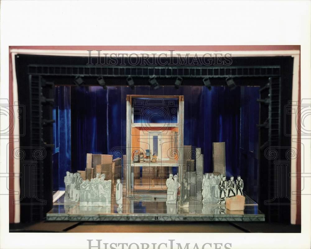 1989 Press Photo Model for Houston Grand Opera \