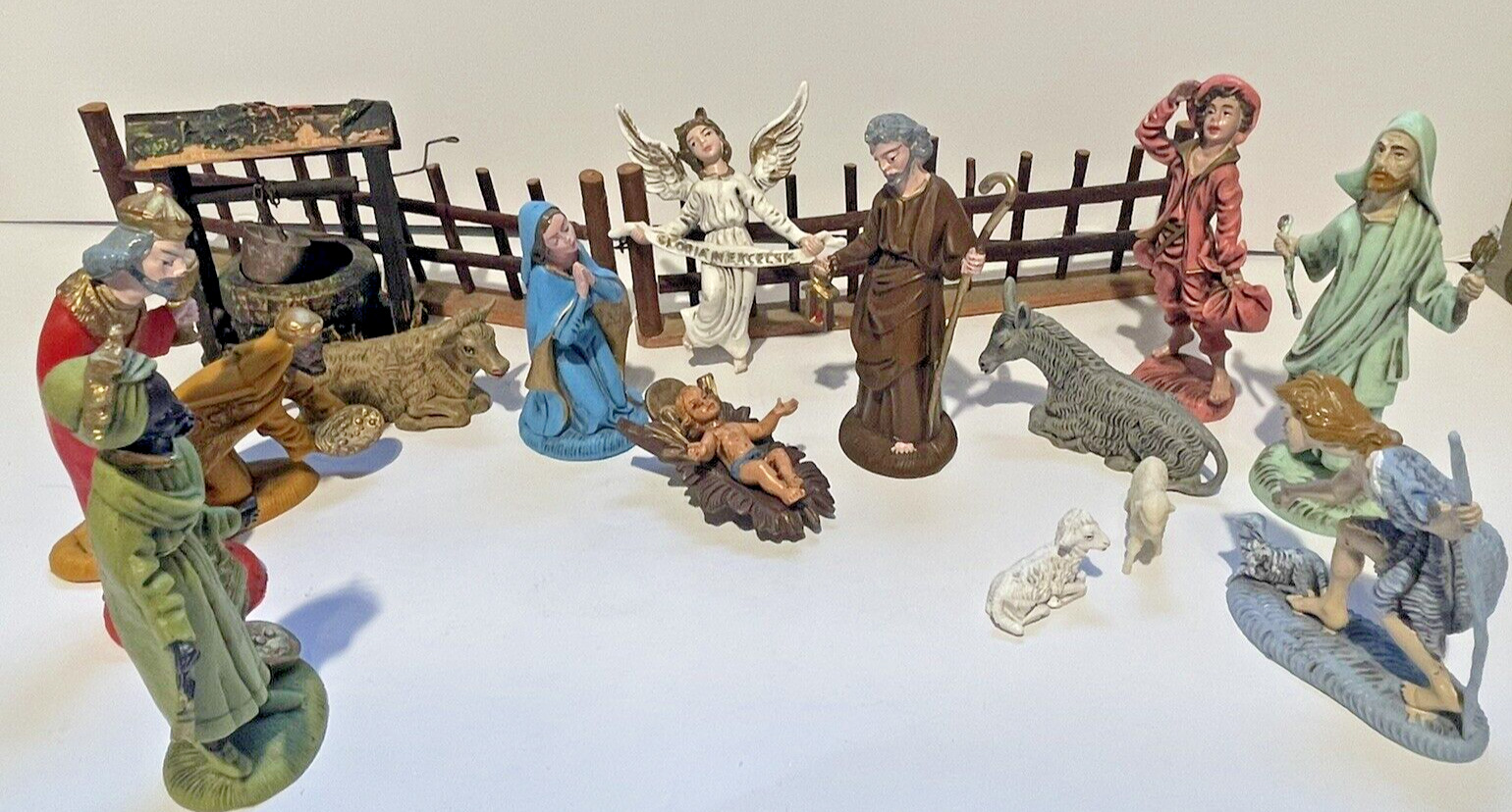 Vintage Presepio Nativity Set Made in Italy - 15 Figurines - Fence - Well