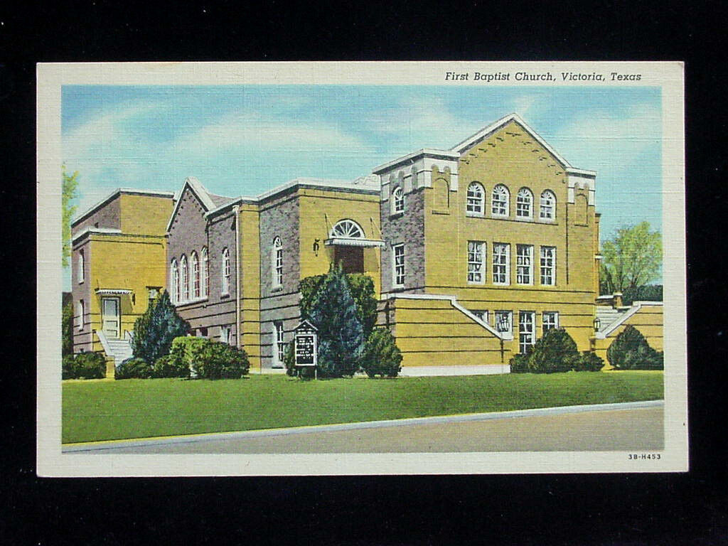 c.1940? First Baptist Church Victoria TX post card