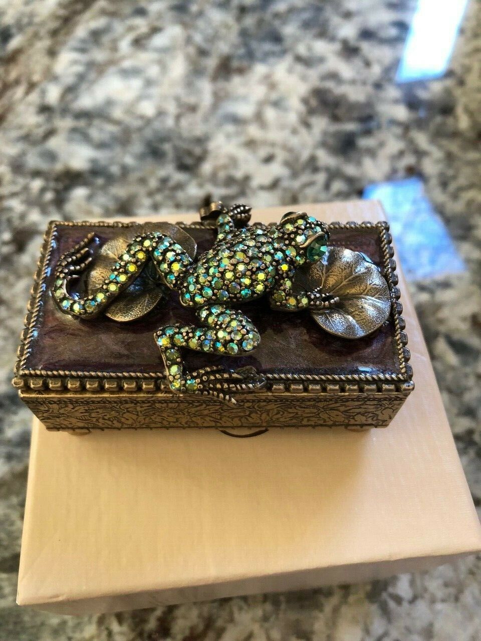KIRKS FOLLY Trinket Box Frog & Lily Pads  Crystals
