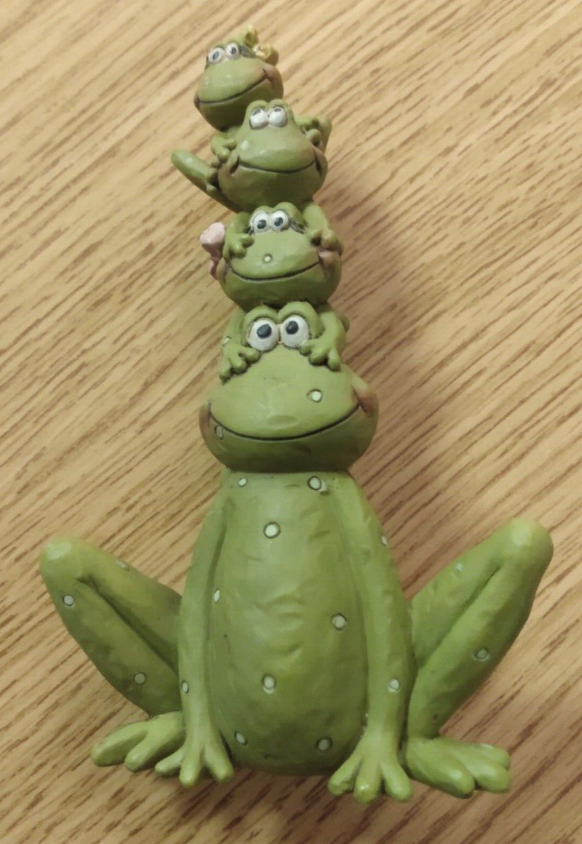Suzi Skoglund 4 Frog Totem Family Blossom Bucket Figurine 4.5