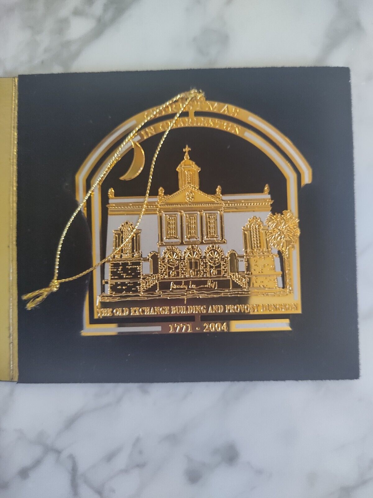 2004-CHRISTMAS IN CHARLESTON HOLY CITY ORNAMENT ~ Old Exch. Bldg.  #923/10,000