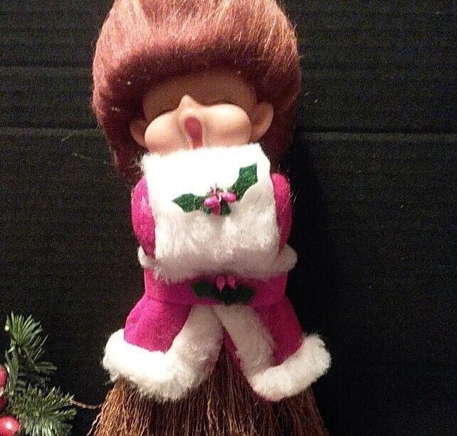 Vtg 1960\'s/1970\'s Christmas Singing Elf Pixie Girl Big Ears Straw Broom Doll 🎄