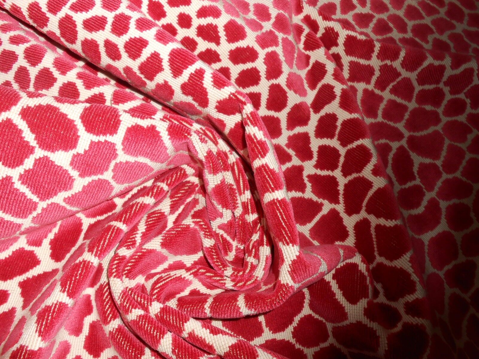 Clarence House OKAPI Epingle cut Velvet fabric RED beige animal design new 3 Y