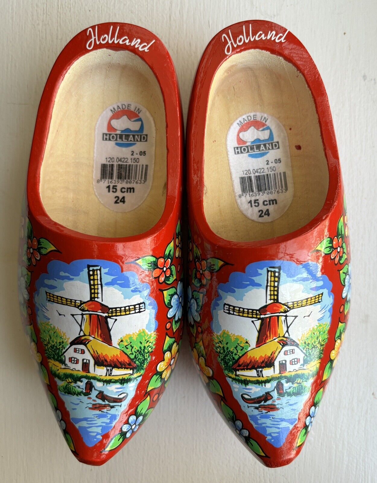 Dutch Holland Wooden Clogs  Shoes Sovereign Netherlands. Souvenier Red