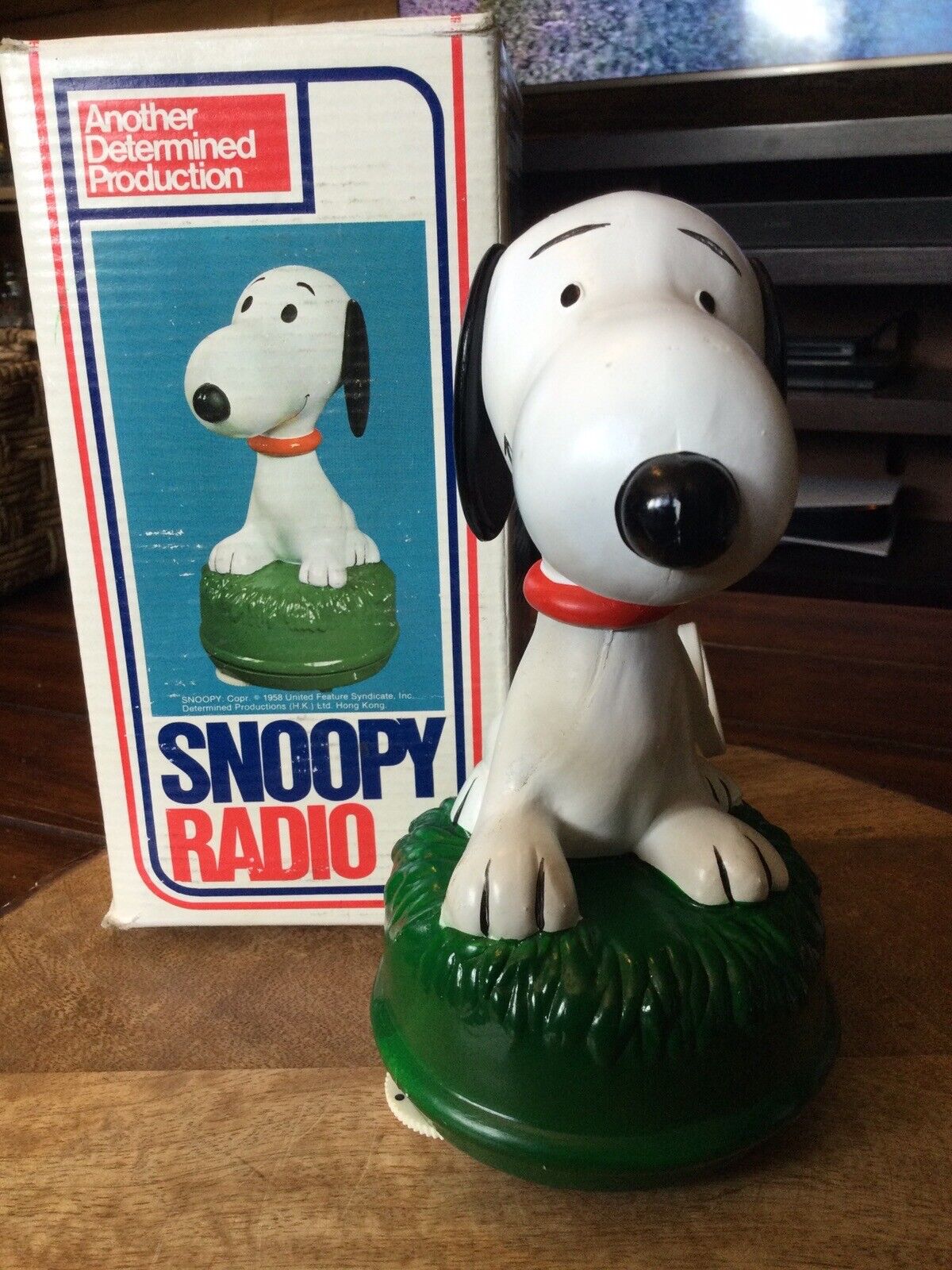Vintage Rare Determined Productions 1966 Peanuts Snoopy AM Portable Radio