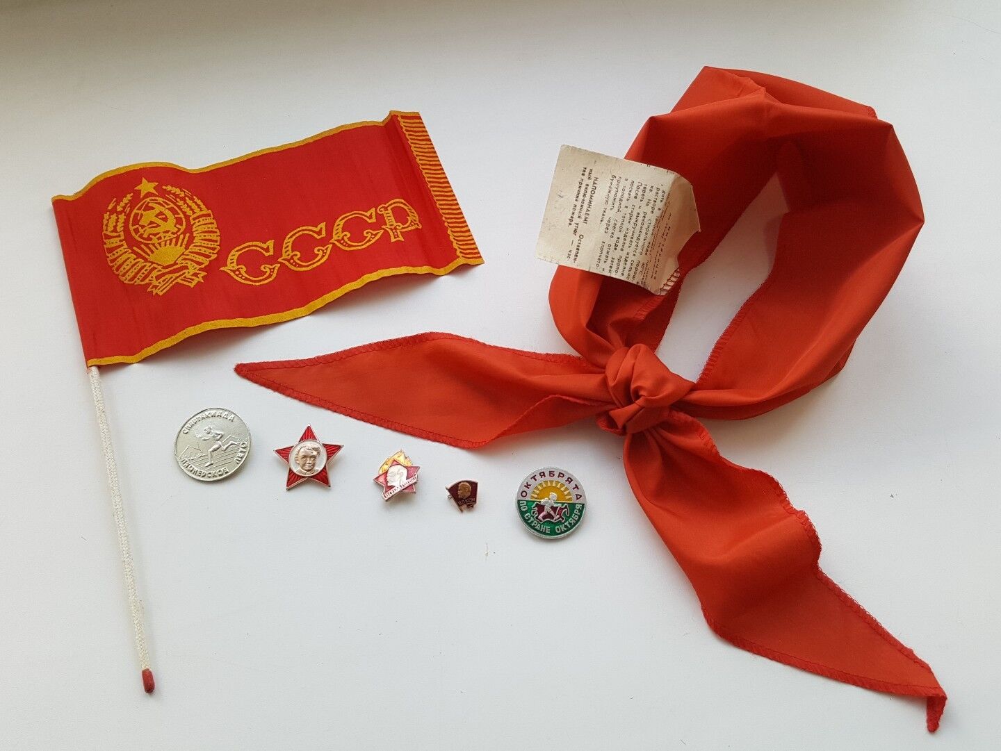 Original Lot of Pioneer Tie Scarf  Flag  5 Badge of Pioneer Soviet USSR NOS