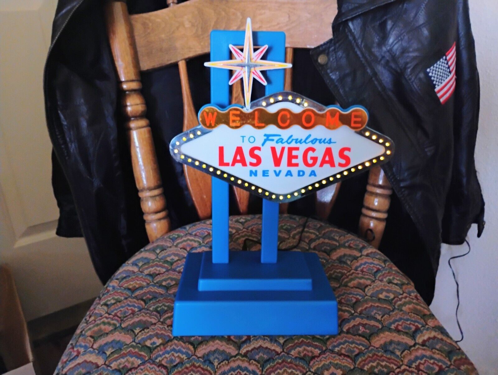 Welcome to Fabulous Las Vegas Nevada Sign with Flashing Lights 12\