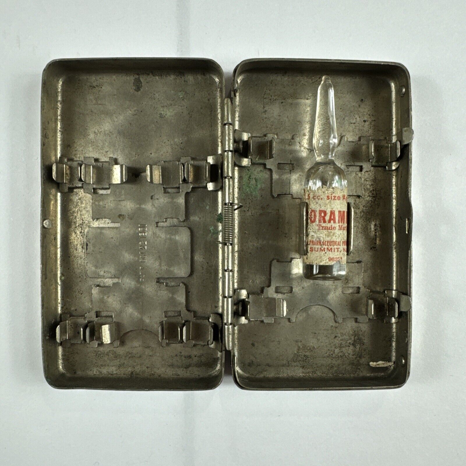 Antique 1901 Parke Davis & Co. Medical Tin Metal Case w/ Glass Coramine Bottle