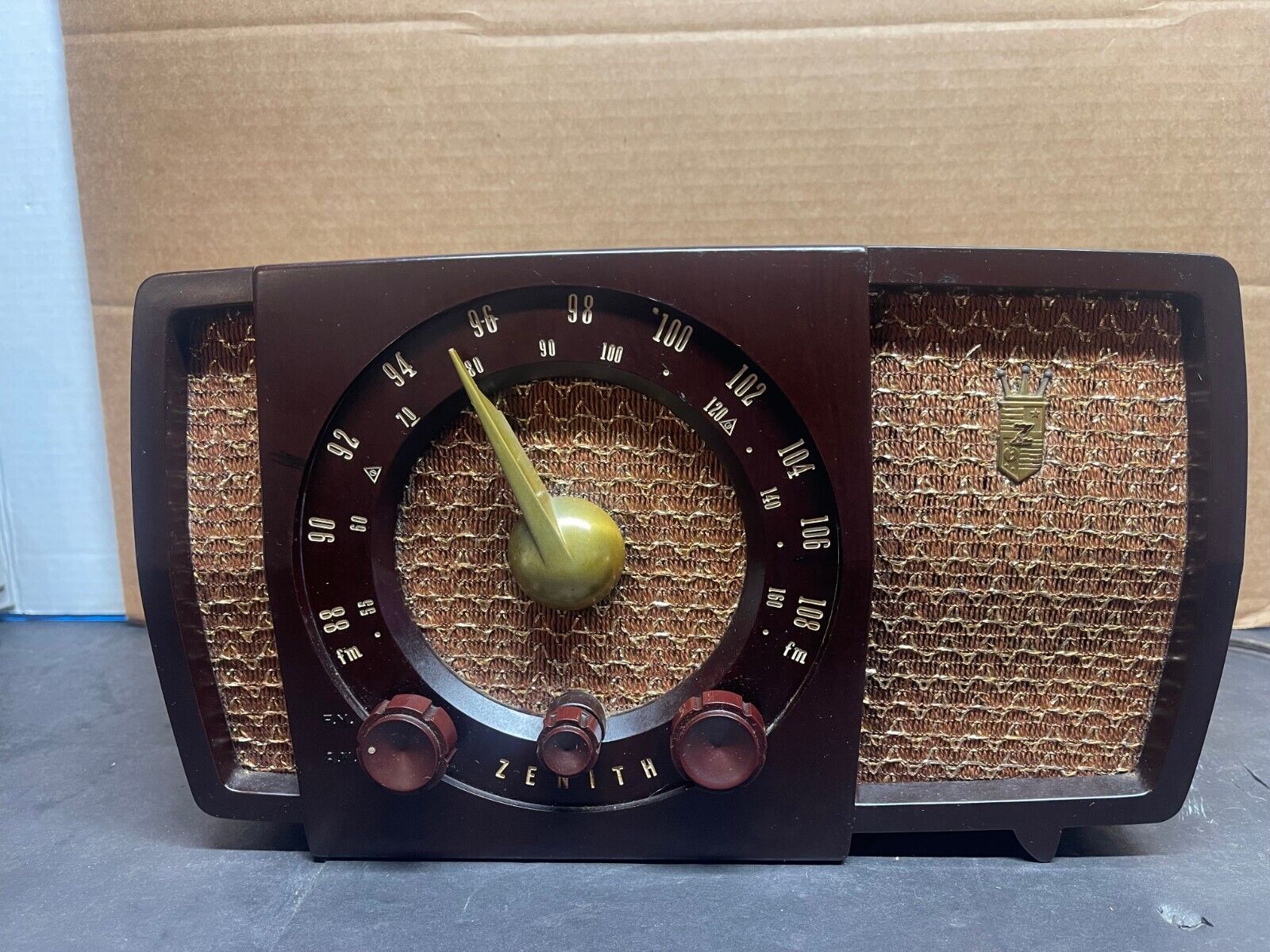 Vintage Zenith Model H723 AM/FM Bakelite Tube Radio Parts/ Repair / Display #2