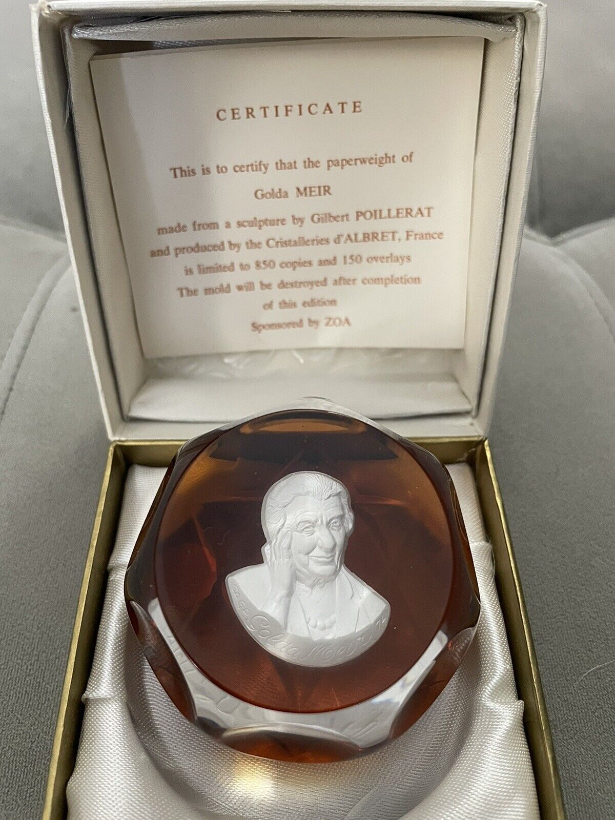 VTG CRISTAL D'ALBRET Golda Meir Faceted Sulfide Paperweight French Judaica Glass