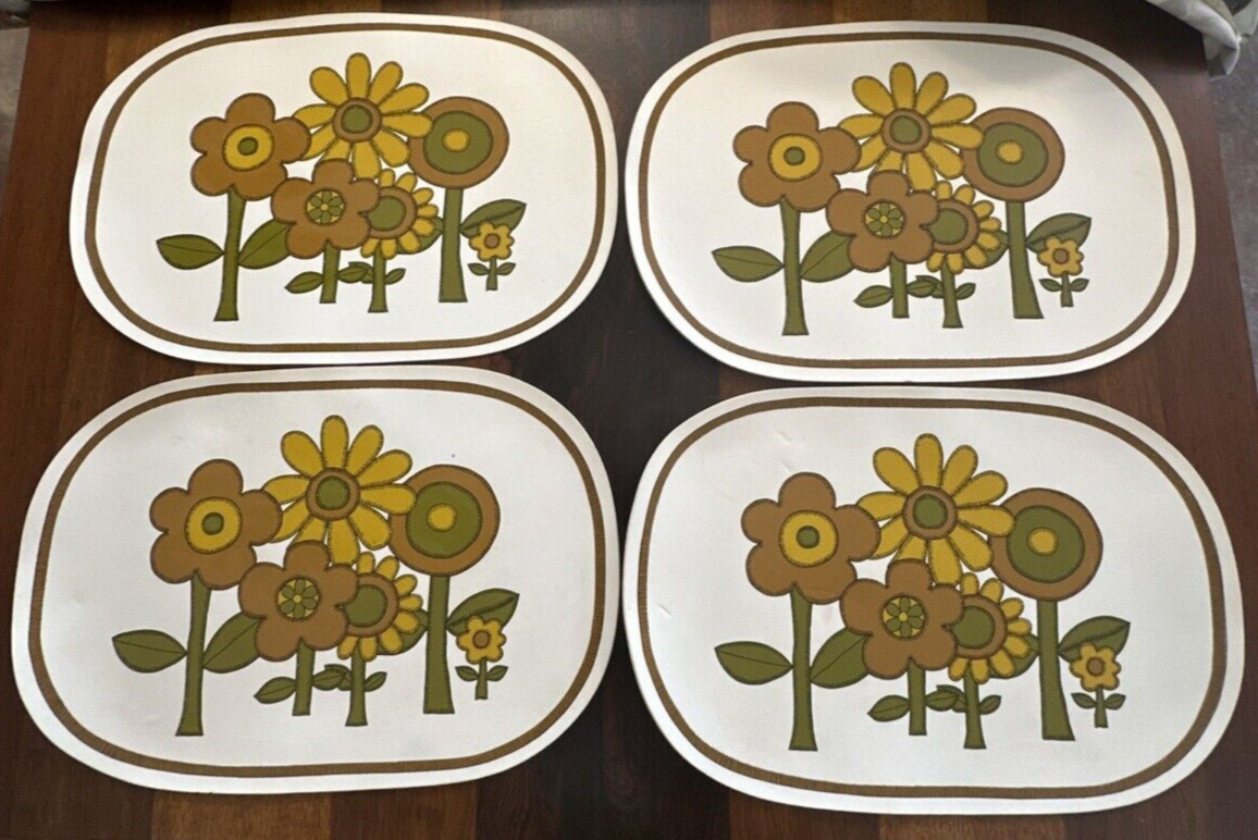 Vintage Vinyl Placemats Oval Cushioned 1970s Floral Set of 4 Nice