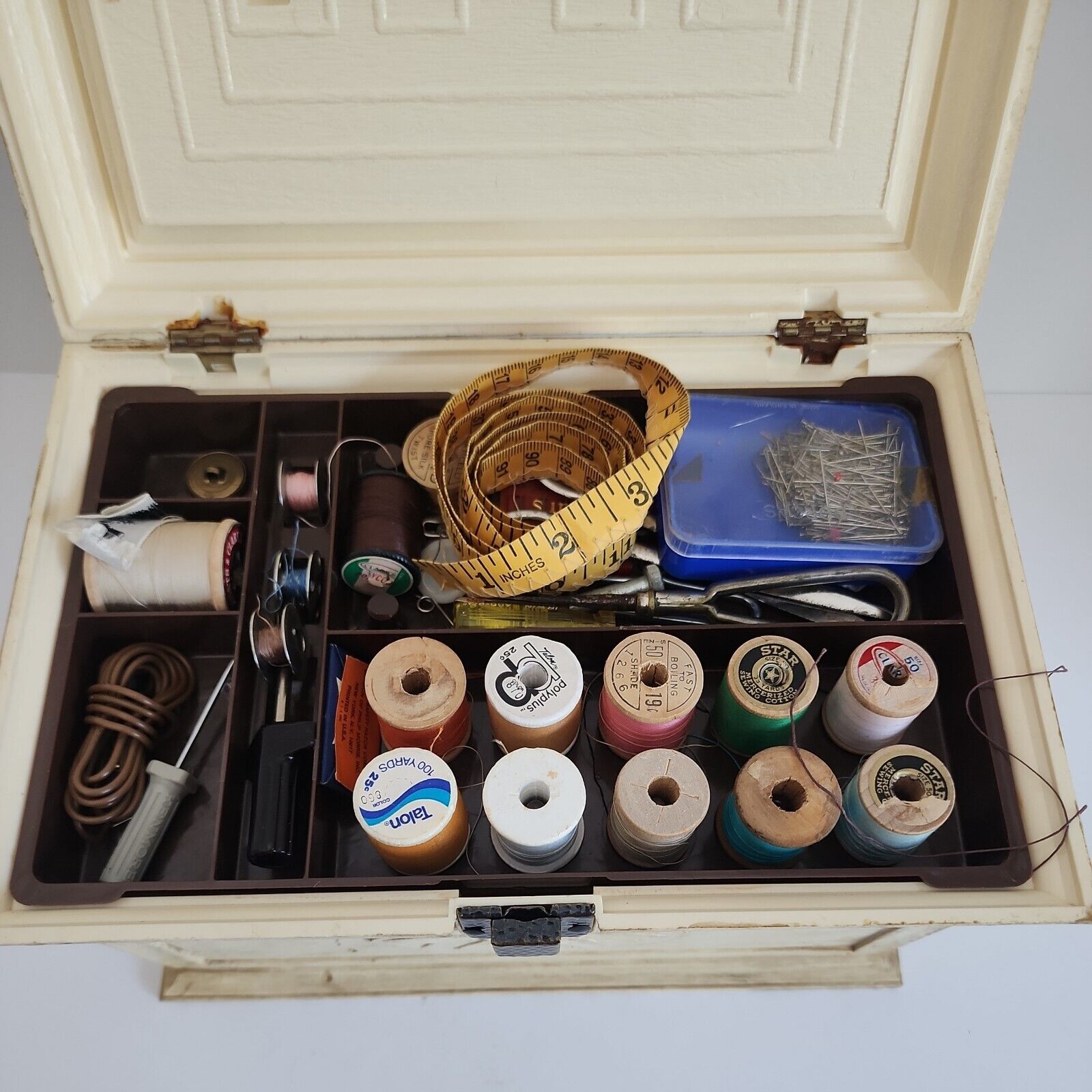 Vintage  Lerner Sewing Craft Storage Box W/ Vtg Sewing Thread