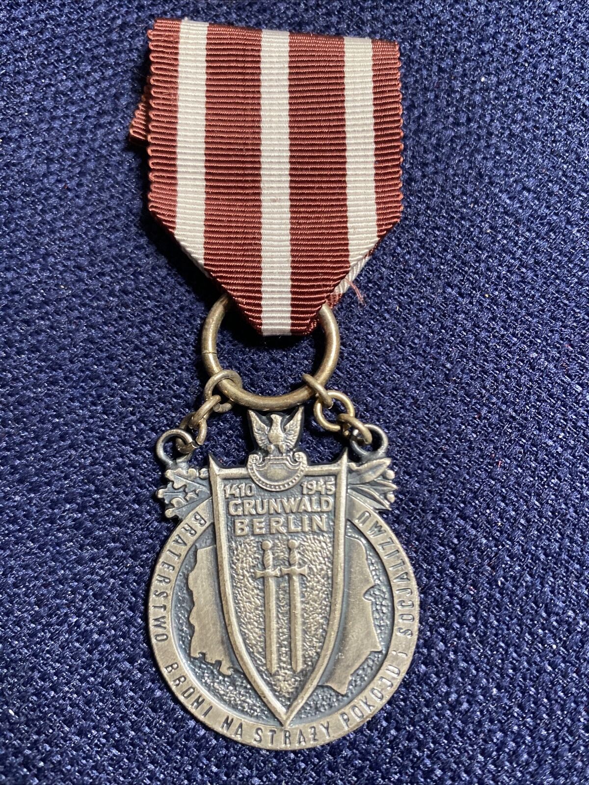 WWII Poland Decoration of the Brotherhood at Arms Medal - 1975-09 - Original