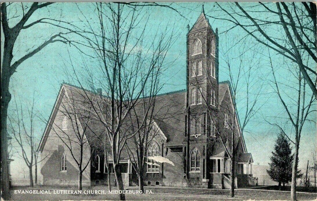 1920'S. MIDDLEBURG, PA. EVANGELICAL LUTHERAN CHURCH. POSTCARD.