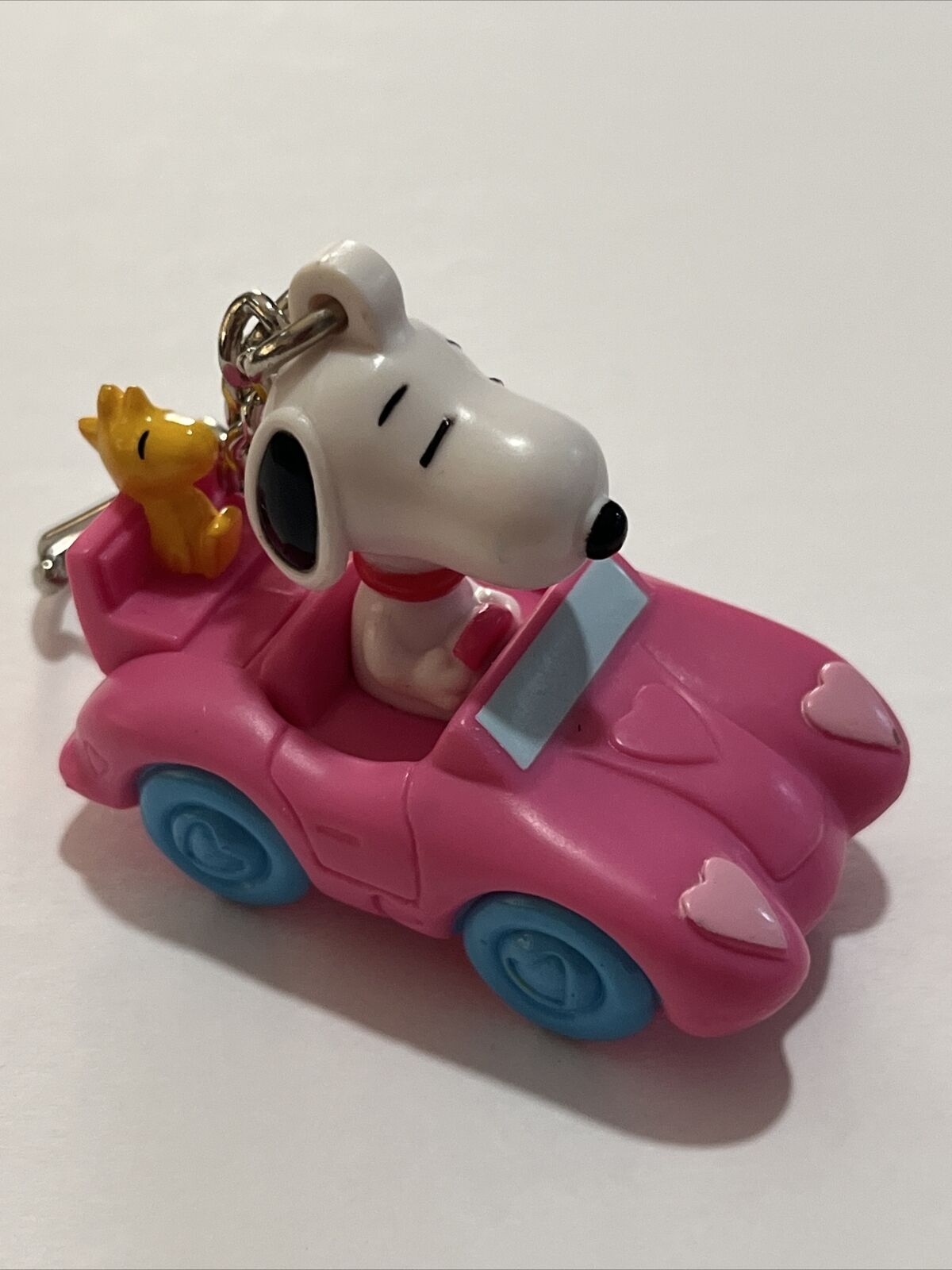 Snoopy & Woodstock Driving Heart Car Keychain 2.5” - Peanuts Vintage Collectible
