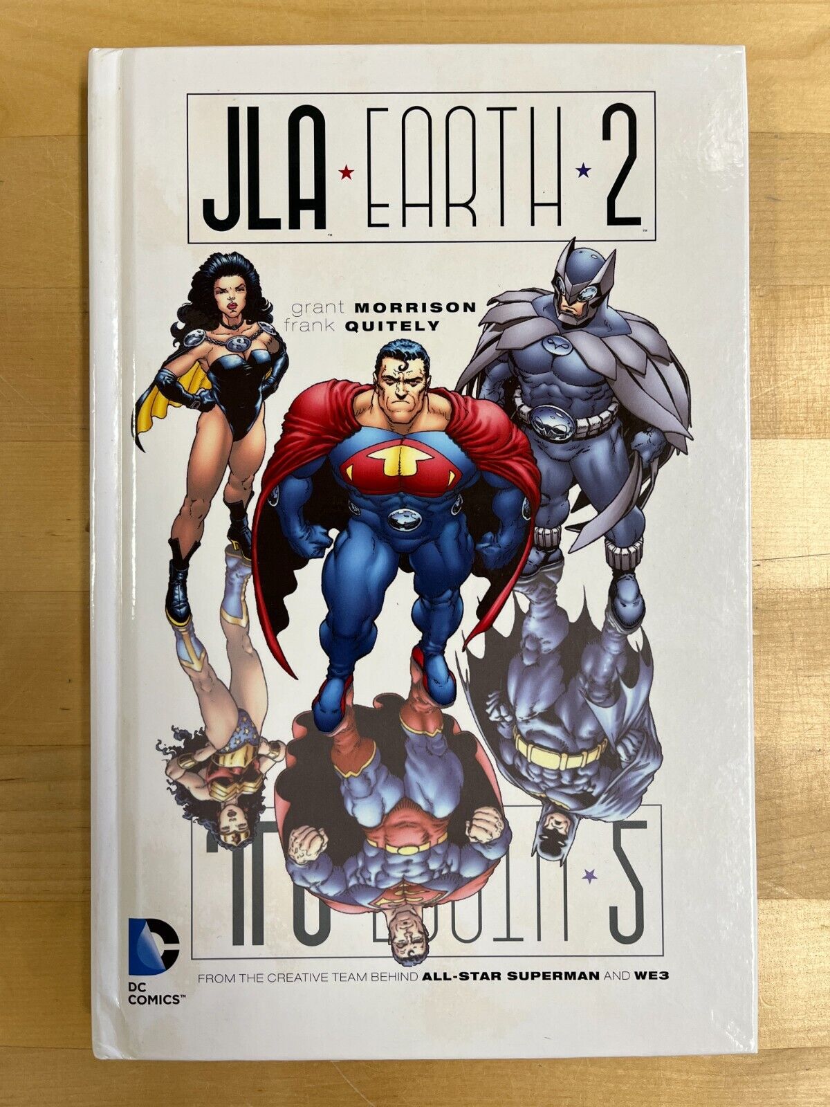JLA: Earth 2 HC Superman Grant Morrison Frank Quitely DC (T 4061)