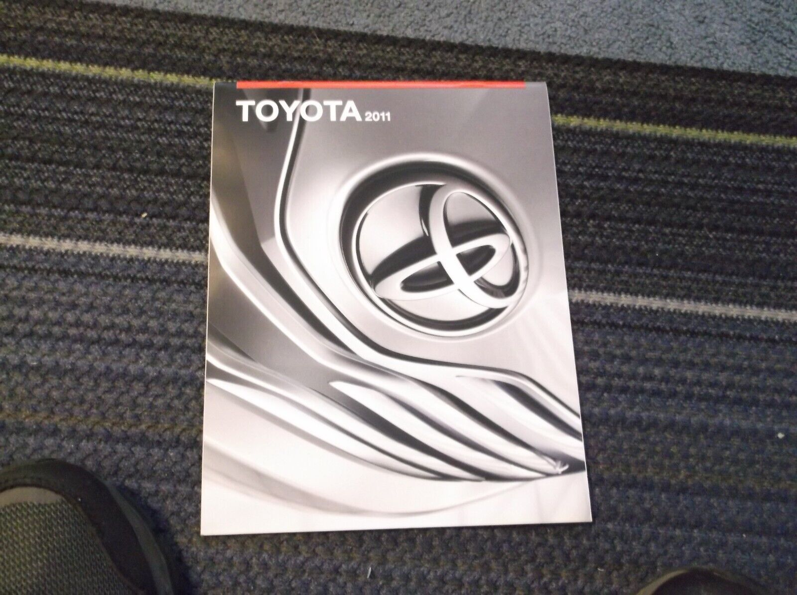 2011 Toyota Brochure has all models & color chart