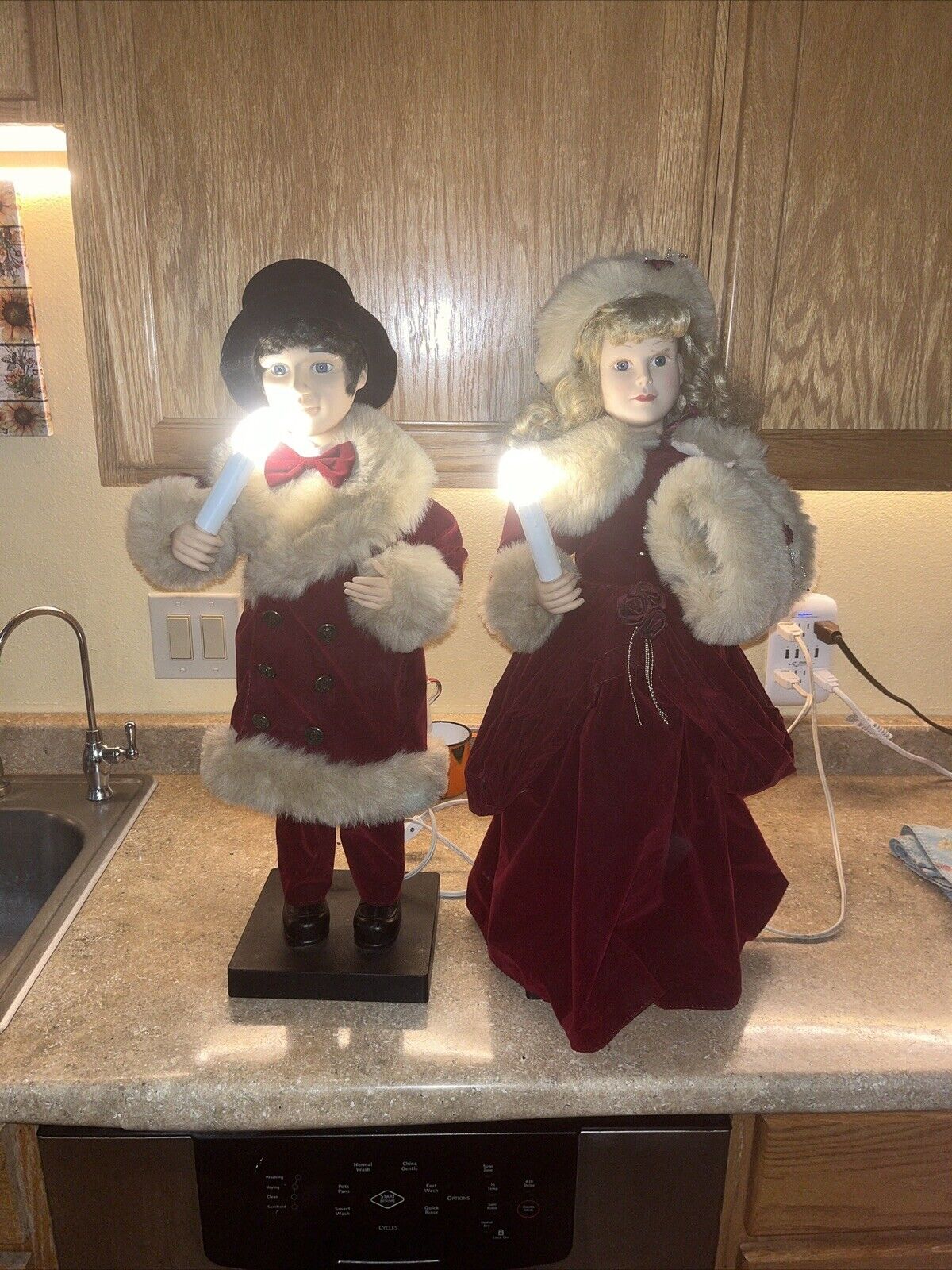 Vintage Animated Christmas Carolers 27” Victorian Couple Lighted Candlestick