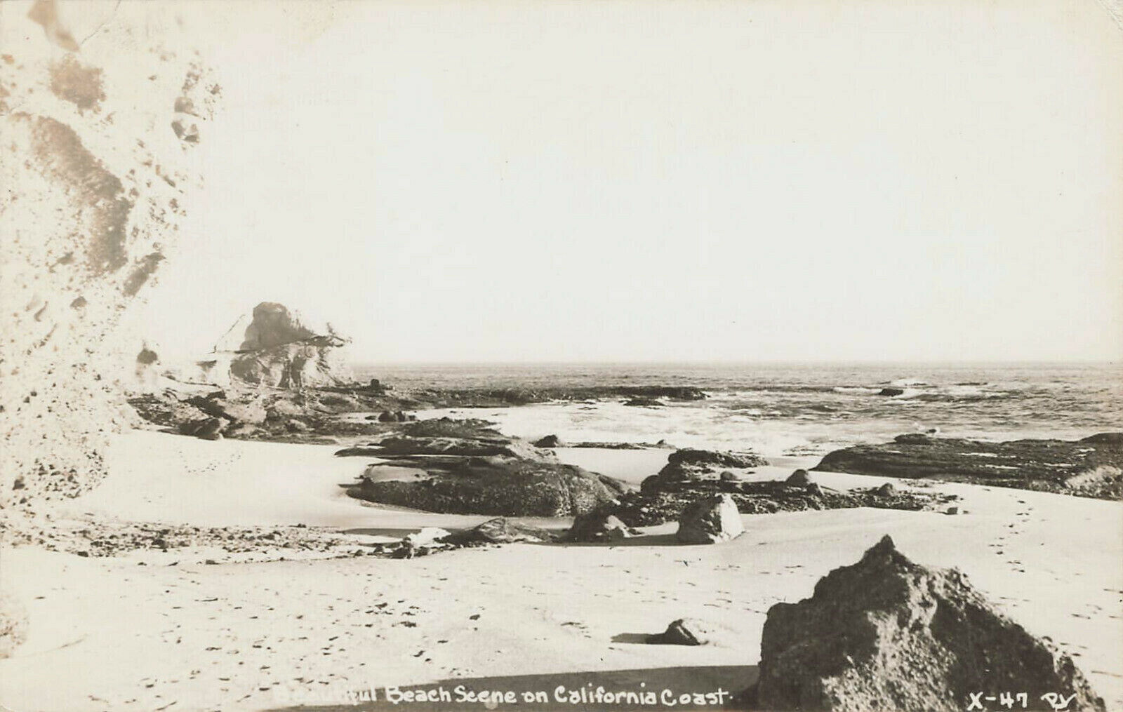 BEAUTIFUL ROCKY BEACH COASTAL SCENE REAL PHOTO POSTCARD CA CALIFORNIA 1949 RPPC