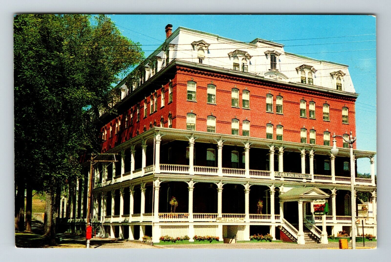 Montpelier VT-Vermont, The Pavilion Hotel  Vintage Souvenir Postcard