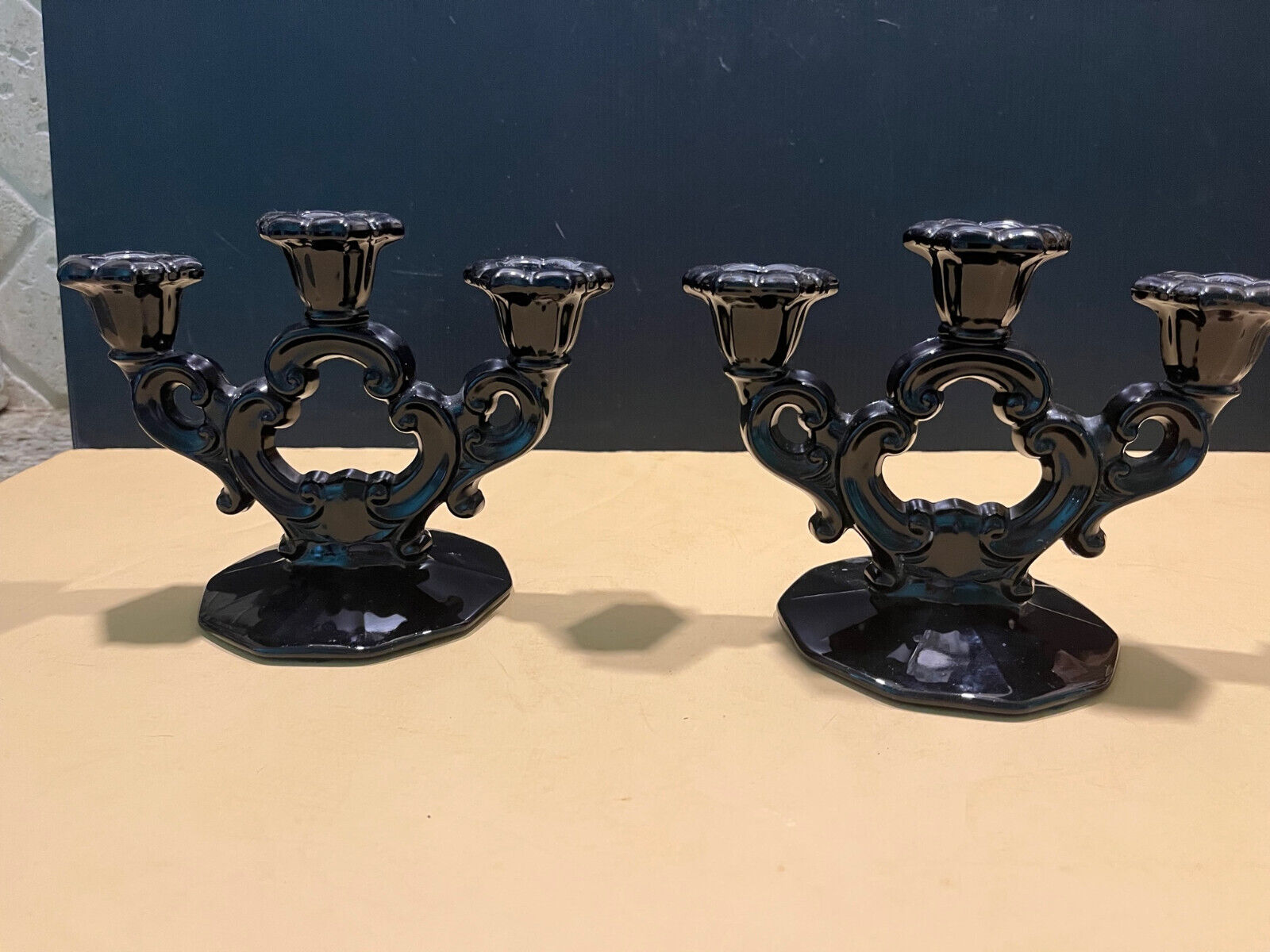 2 Cambridge Glass Keyhole Black Ebony 1930\'s candlesticks Vintage pair