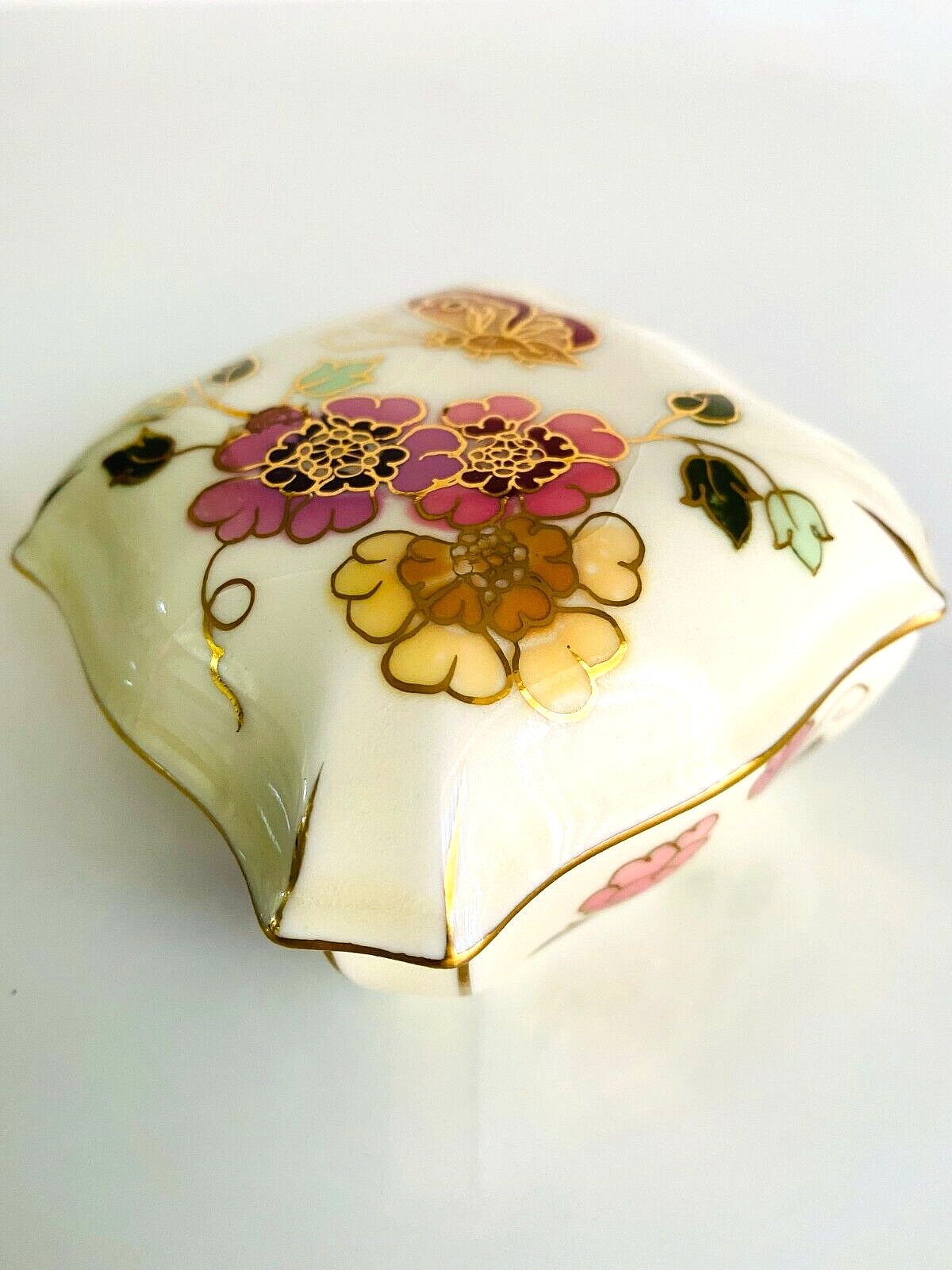 Zsolnay Hungary Lidded Trinket Dish Box Cloisonne Butterflies Gold Gilt Vintage