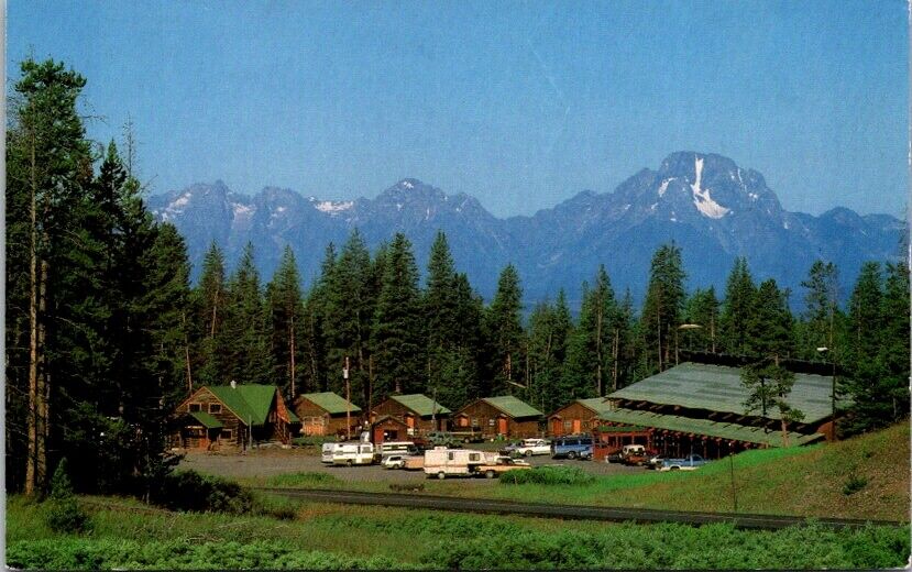Vintage Postcard Togwotee Mountain Lodge Moran Wyoming WY                   T715