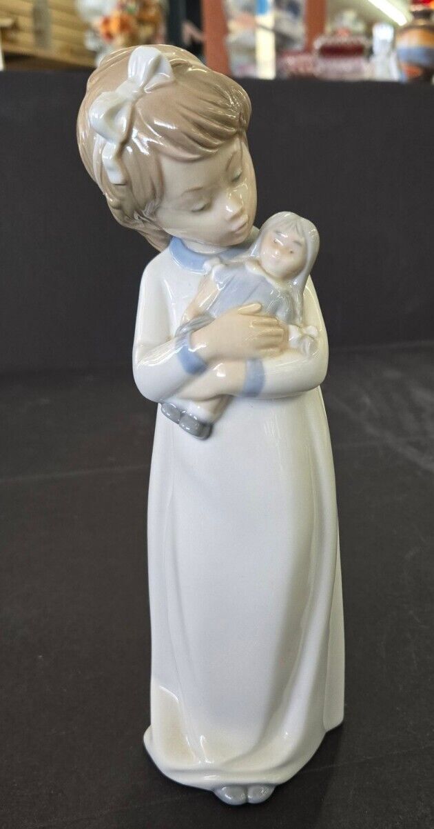 Vintage Lladro By Nao Girl In Nightgown  W Doll  Figurine Hand Made In Spain