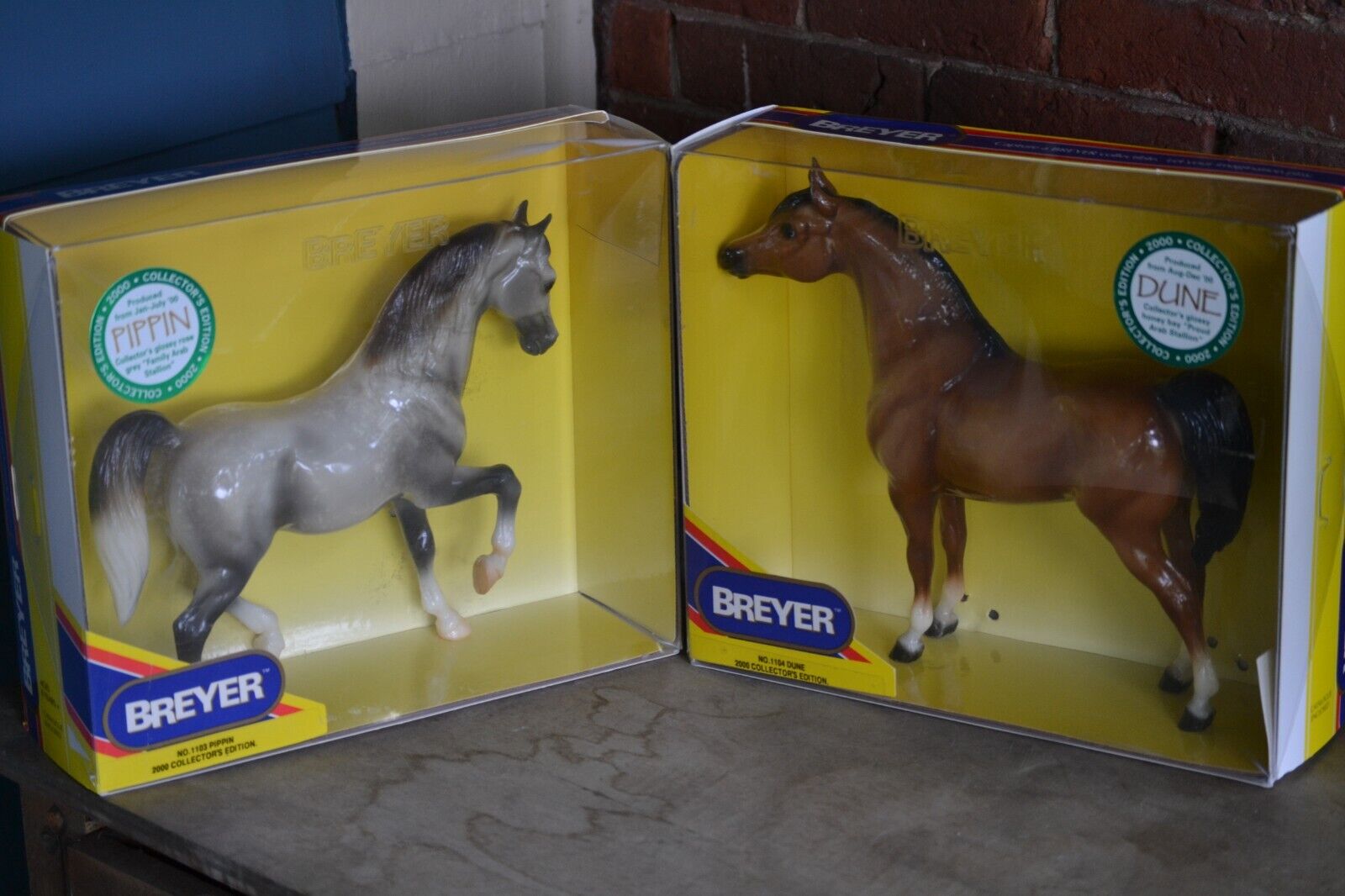 SET Breyer 1104 Dune and 1103 Pippin Collectors Semi-glossy Boxes Inc Displayed*