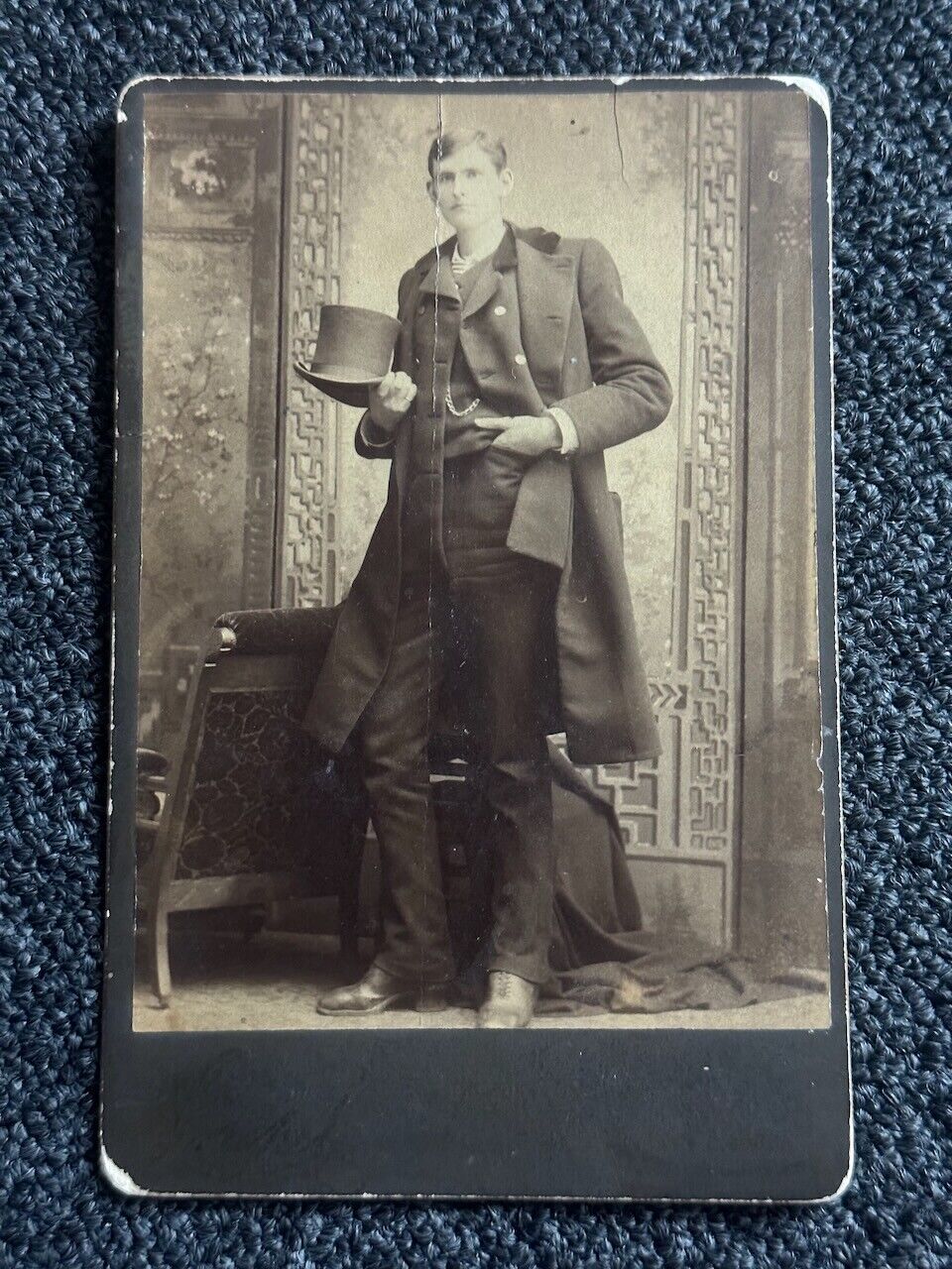 1890s Cabinet Card Photo GIANT Freak Side Show Sydney Australia TOO TALL as-is