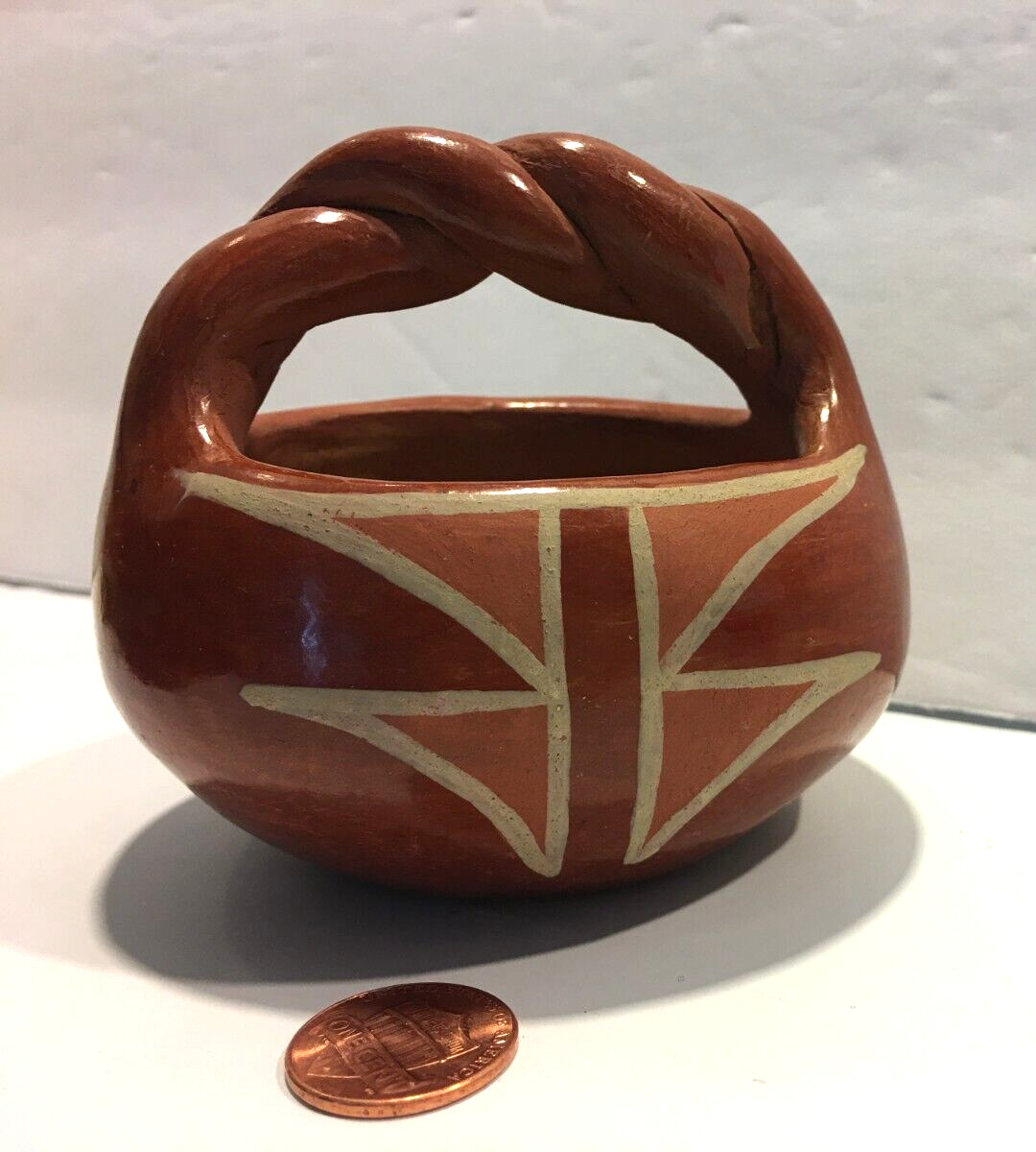Vintage navajo Ceramic Pottery basket jar AZ native american arizona vase 4