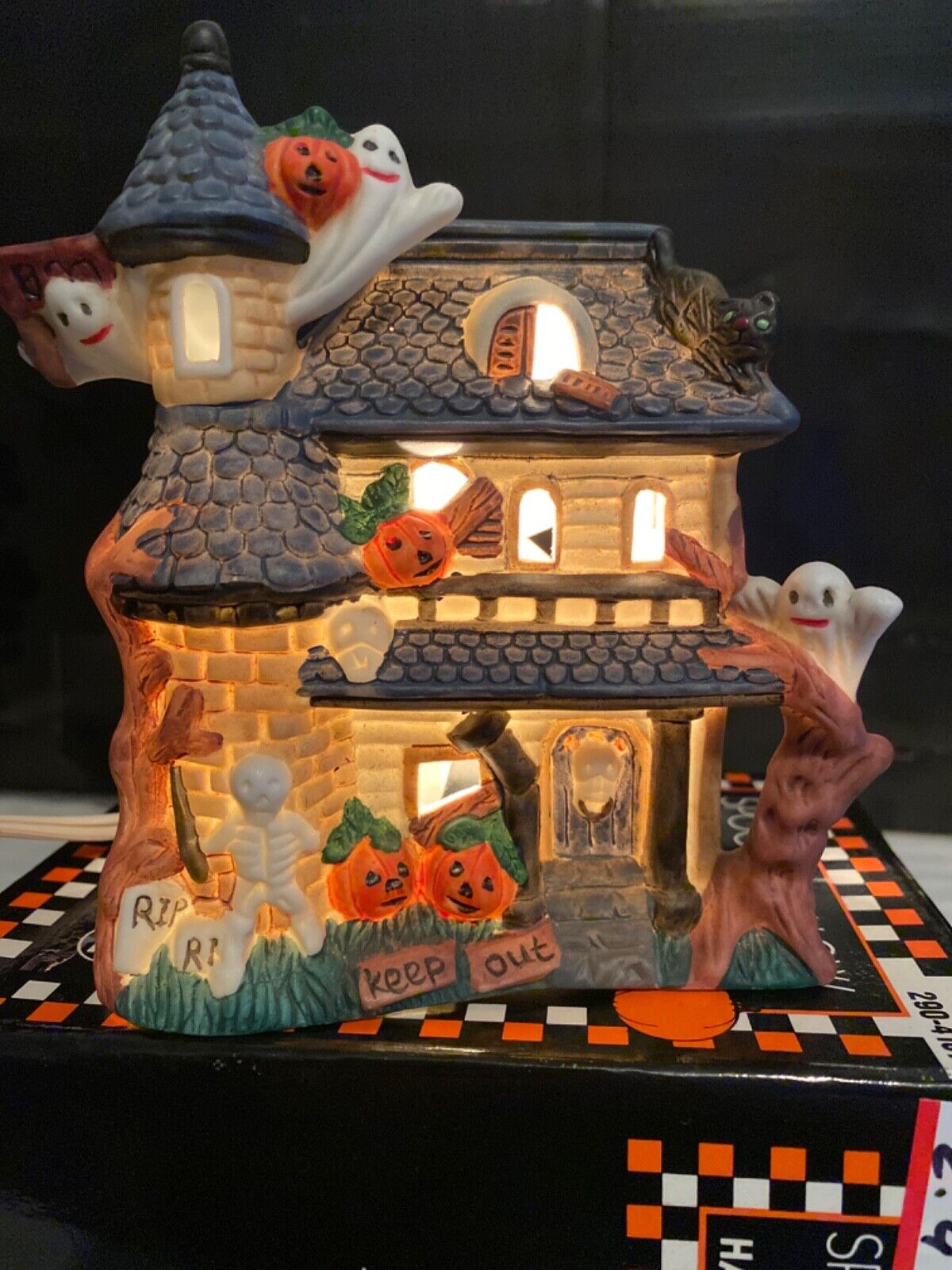 Spooky Hollow Lighted Halloween House Porcelain~ 1996