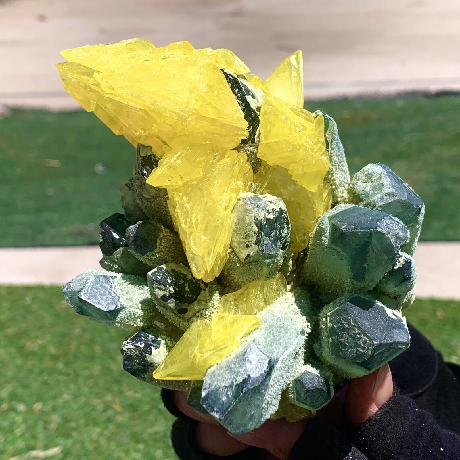 1.97LB New Find green Crystal Cluster MineralSpecimen +NATIVE SULPHUR Sicily