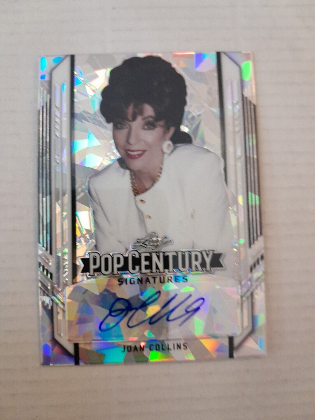 Joan Collins /25 Crystal Silver Autograph Card 2021 Leaf Pop Century Dynasty 
