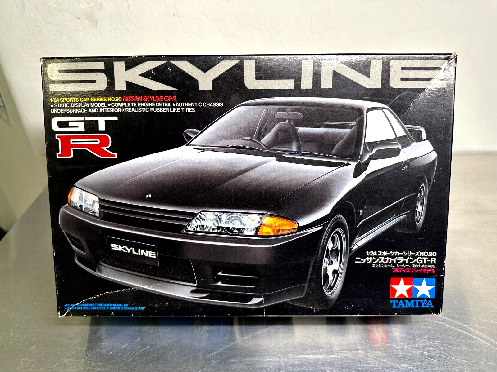Tamiya Nissan Skyline GT-R R32 1/24 Model Kit #24090 **Box & Instructions Only**