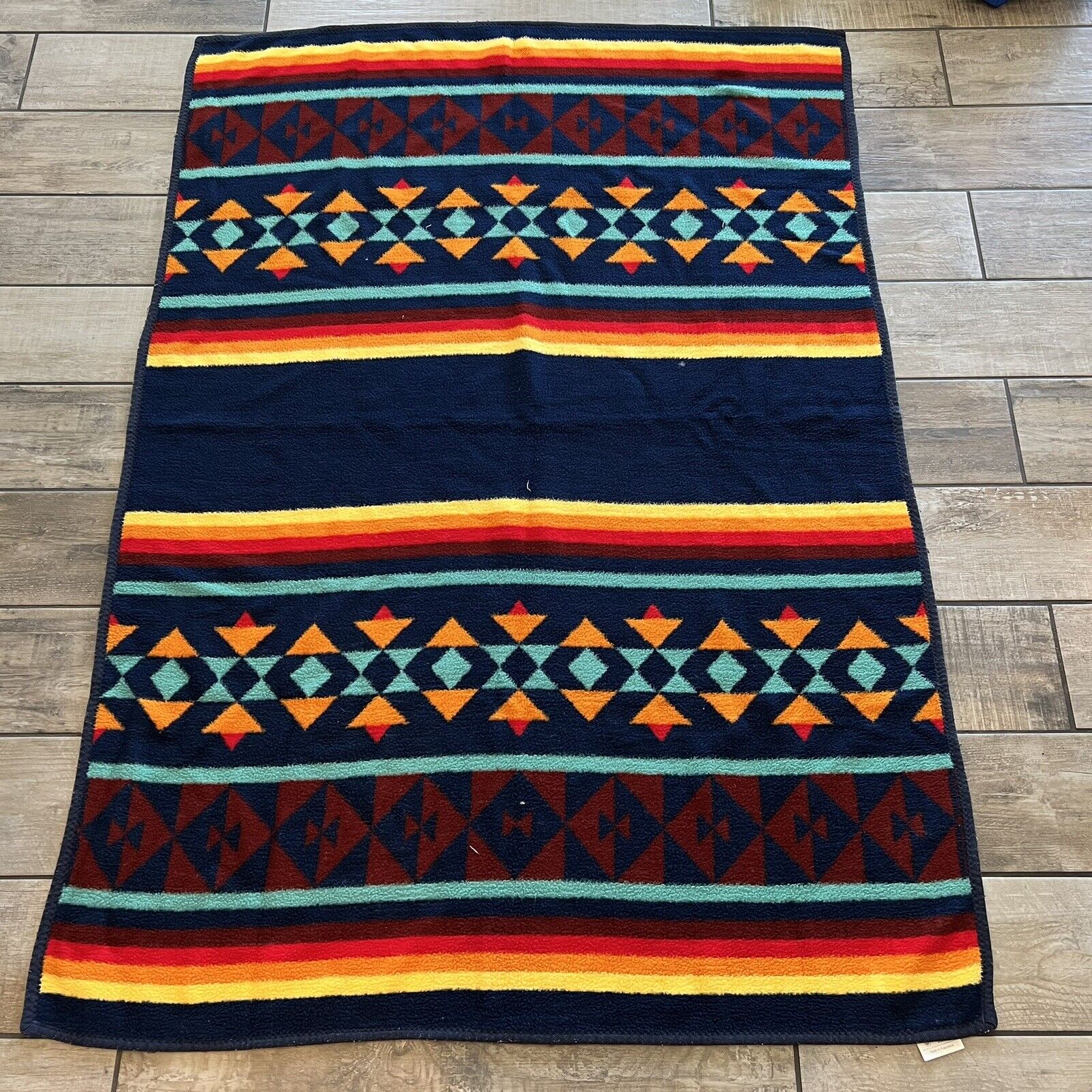 Vintage 80s Vuteks Crown Crafts Reversible Southwestern Blanket Tribal 60x80