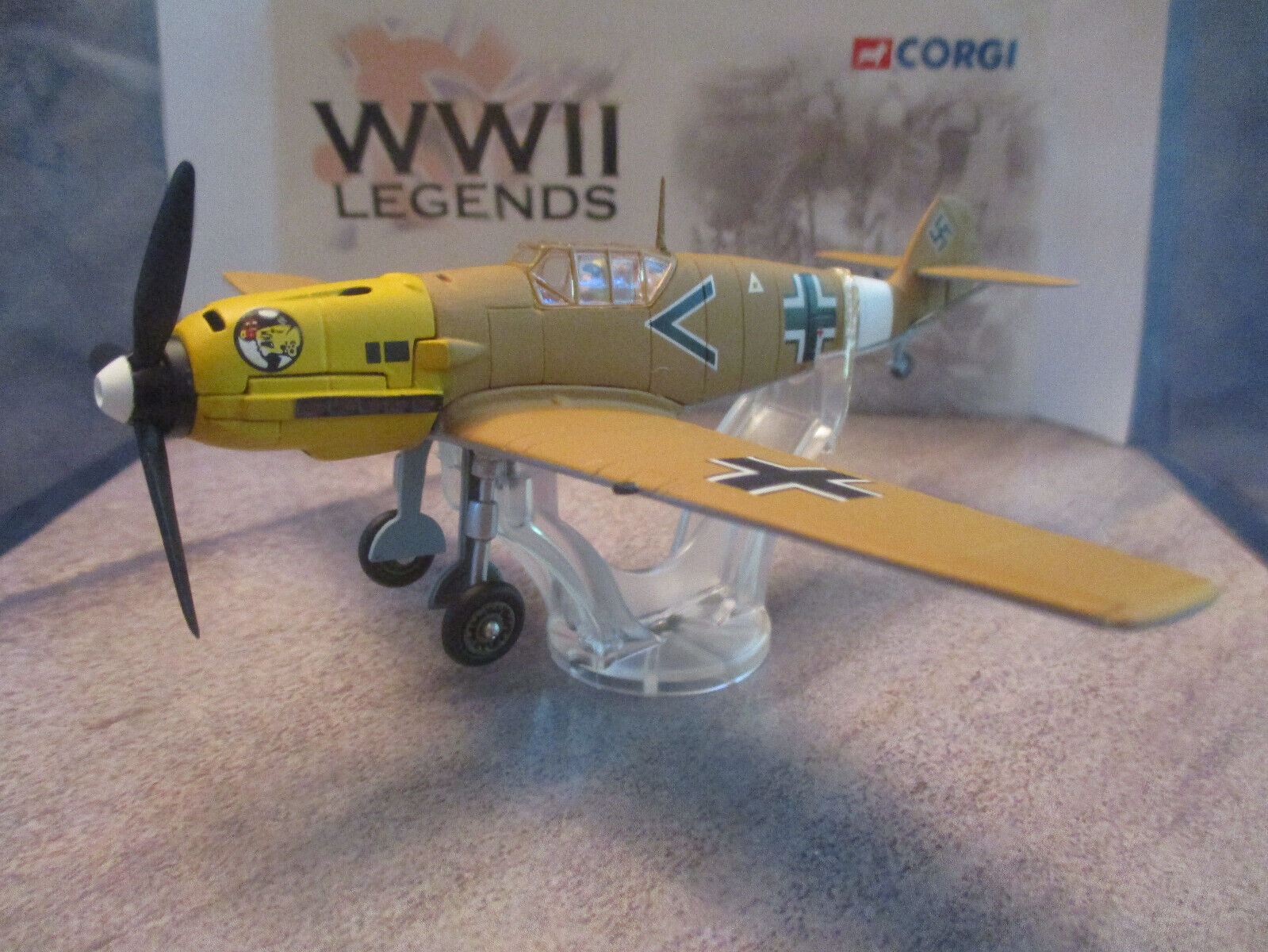 Corgi WWII Legends Messerschmitt BF109E-7/Trop Black Chevron 1941, AA32105, 1:72