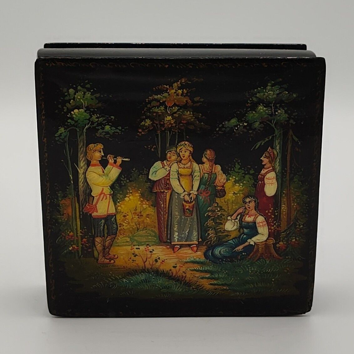 Black Lacquer Hand Painted Russian Trinket Box 4\