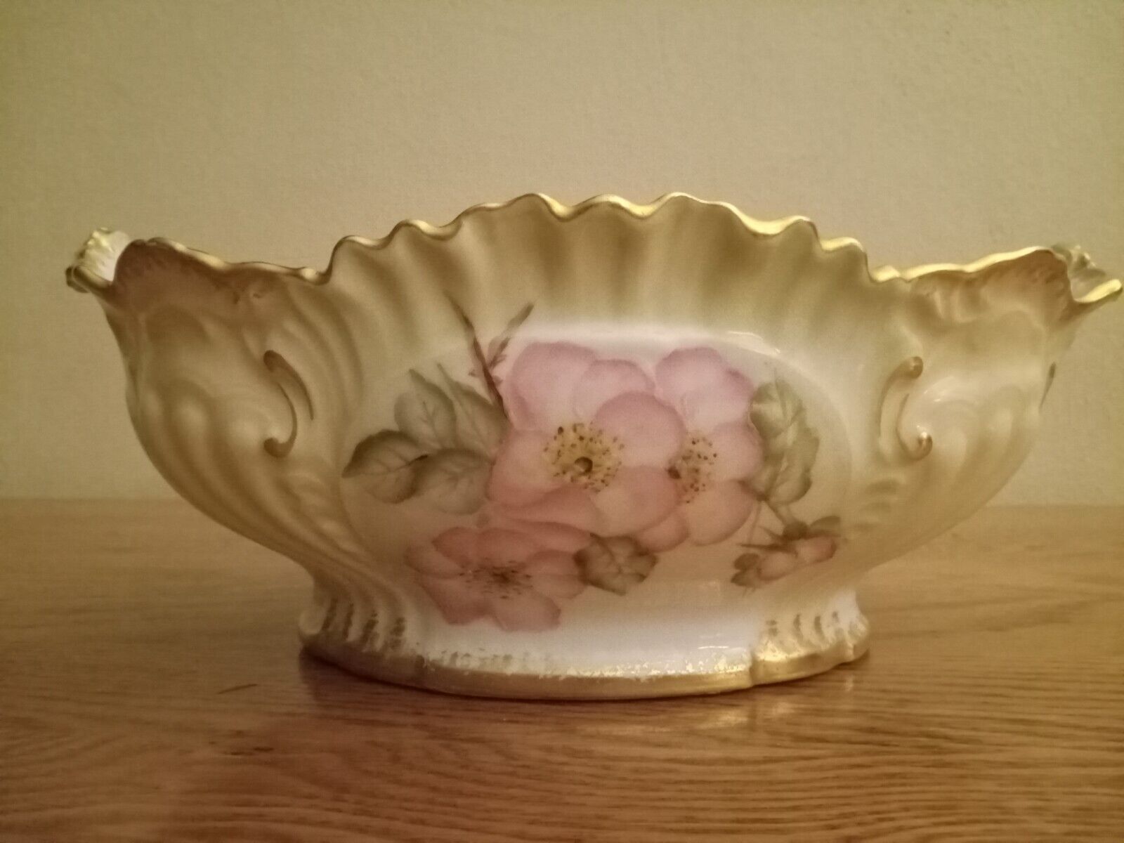 Antique T&V Limoges France Porcelain Handpainted Flower Serving Bowl W Gold Trim