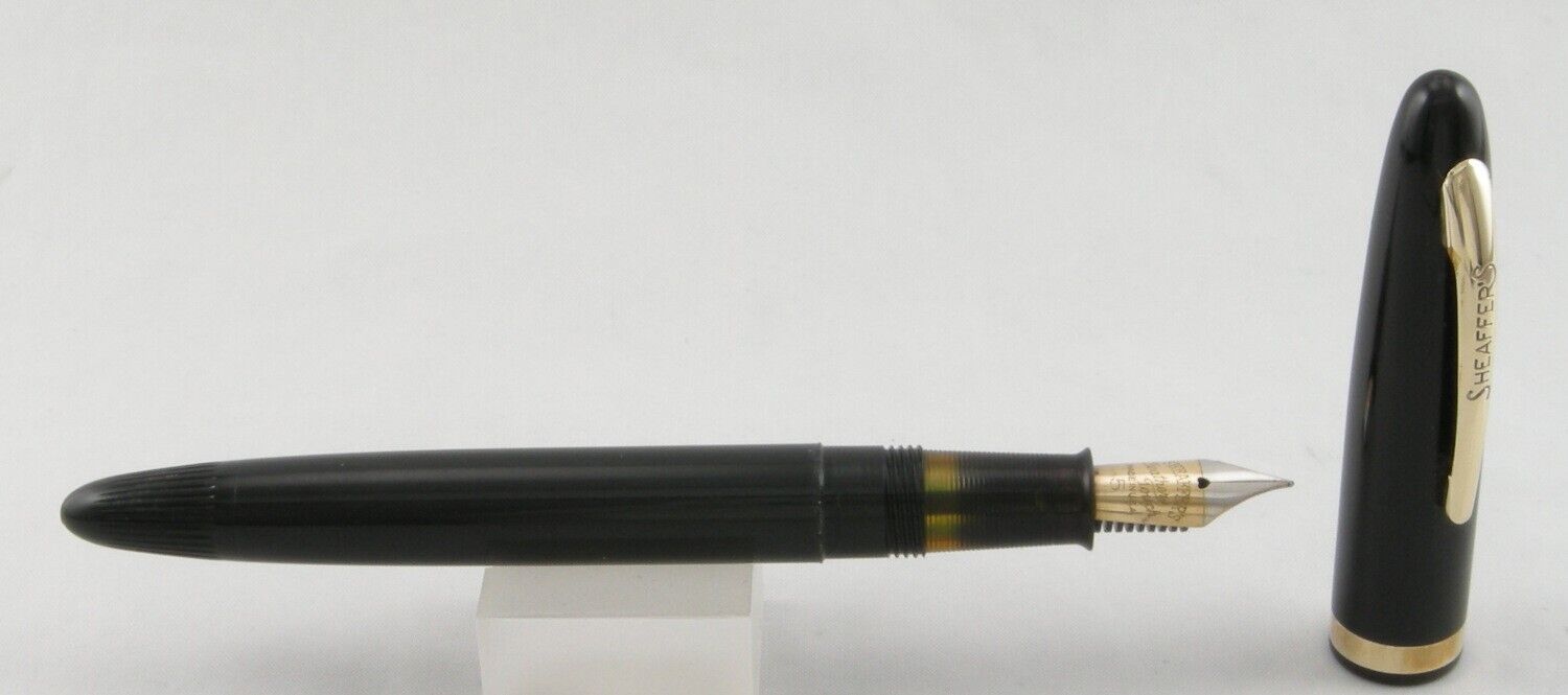 Sheaffer Admiral Touchdown Black & Gold Fountain Pen - 14kt Medium Nib - 1950\'s