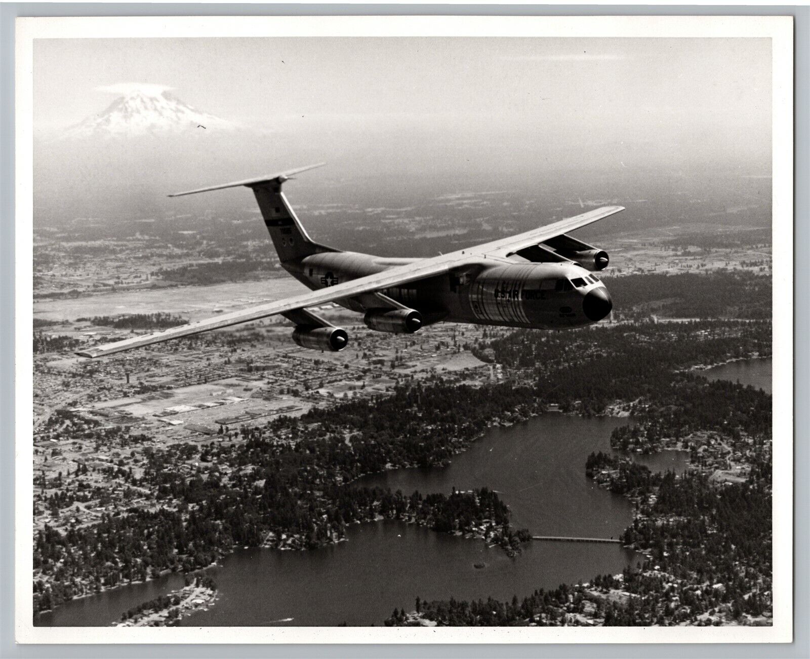 Aviation Lockheed C-141 Starlifter 62nd Air Wing USAF Aircraft B&W Photo C9