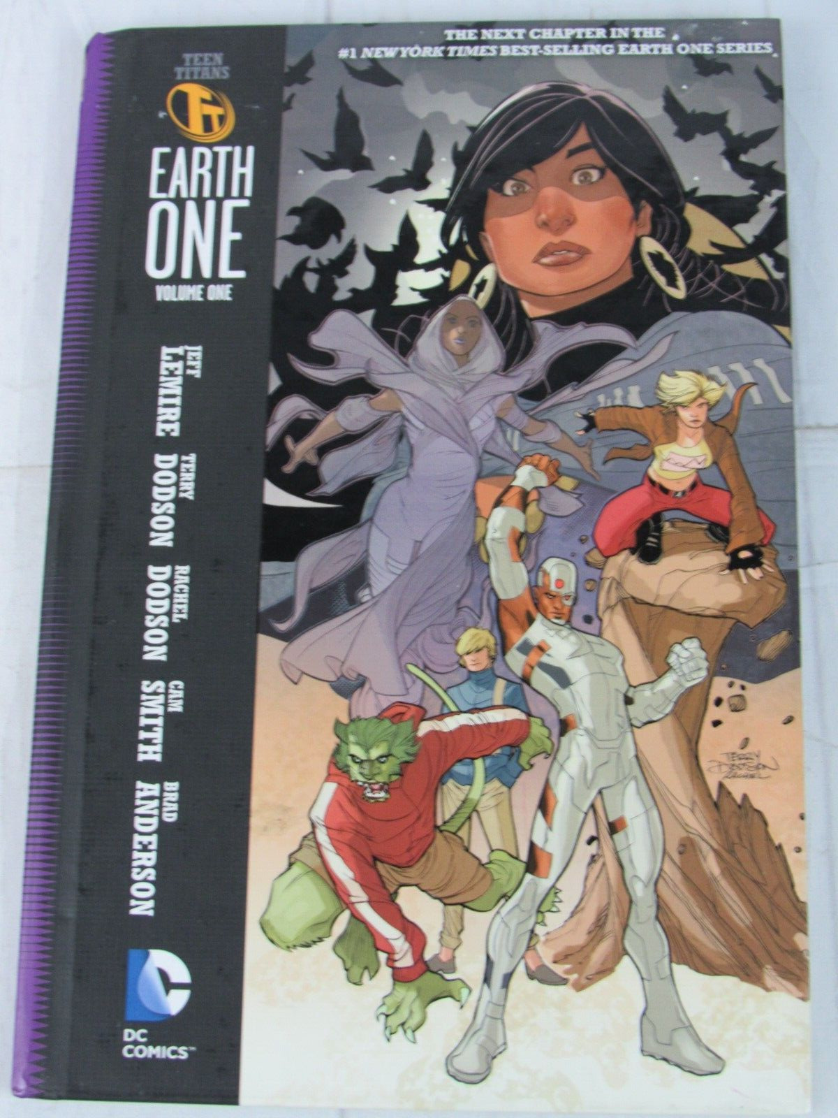 Teen Titans: Earth One #1 Nov. 2014 DC Comic Hard Cover
