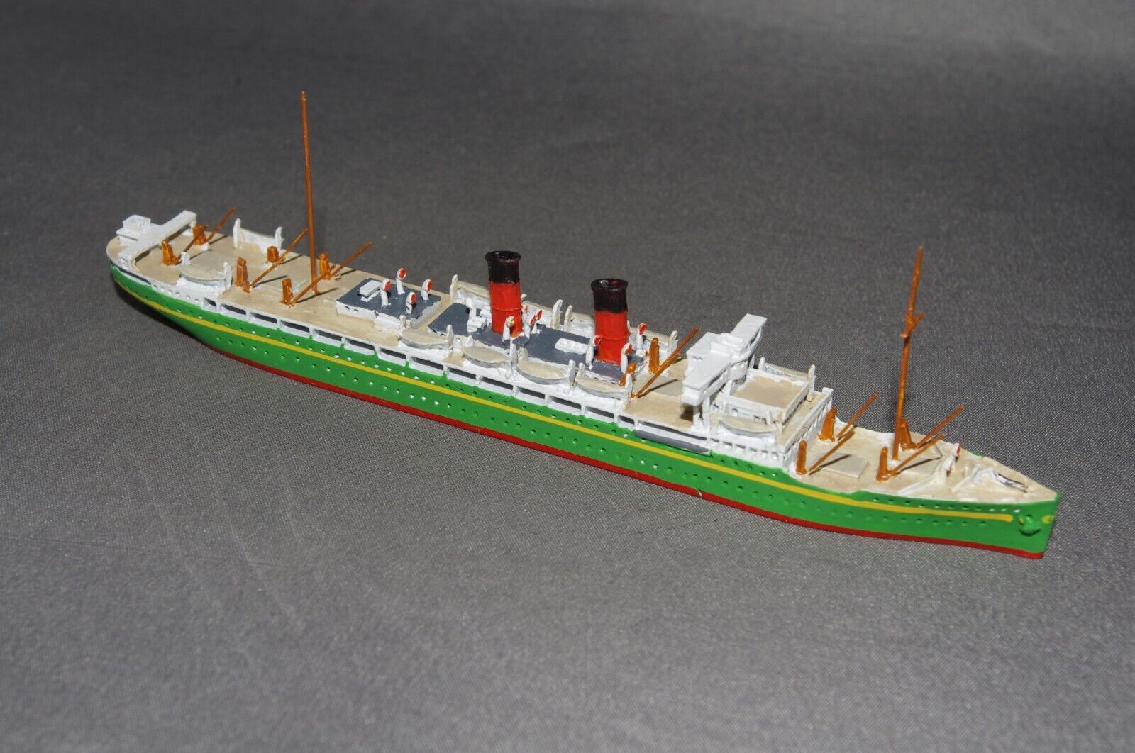 ALBATROS GB PASSENGER SHIP 'TSS MONOWAI' 1/1250 MODEL SHIP